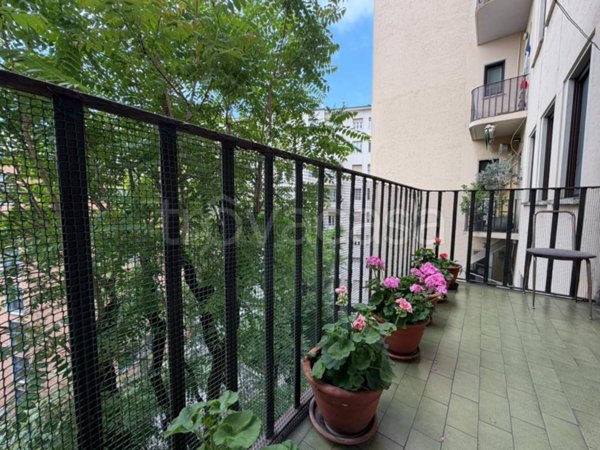 appartamento in vendita a Milano in zona Porta Nuova