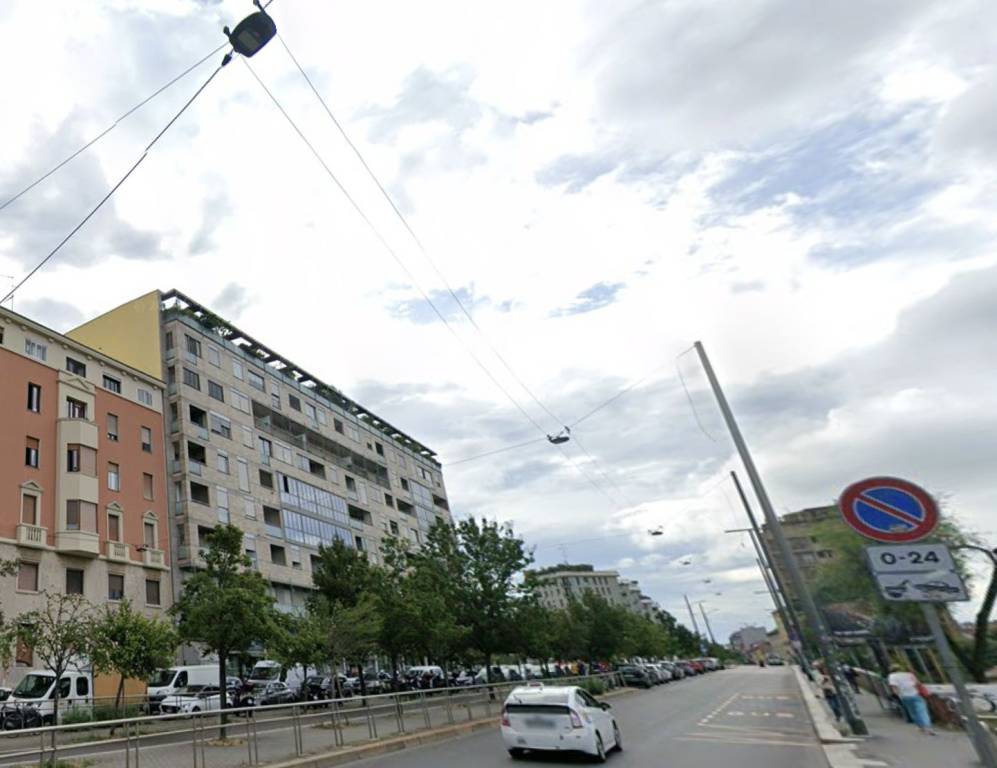 appartamento in vendita a Milano in zona Piazzale Lodi