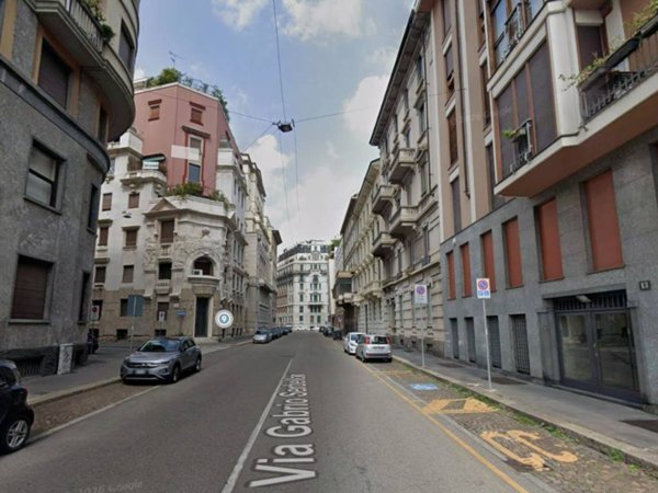 appartamento in vendita a Milano in zona Guastalla