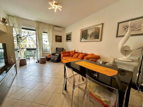 appartamento in vendita a Milano in zona Barona