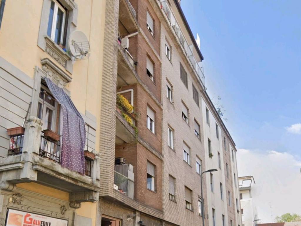 appartamento in vendita a Milano in zona Casoretto