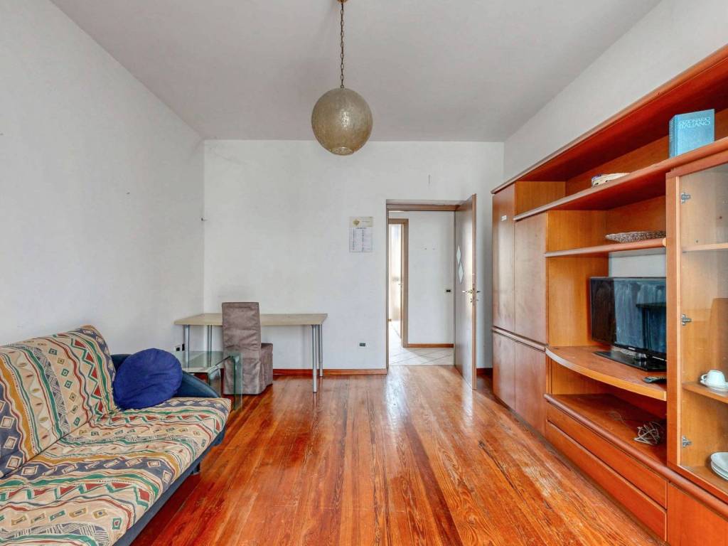 appartamento in vendita a Milano in zona Loreto