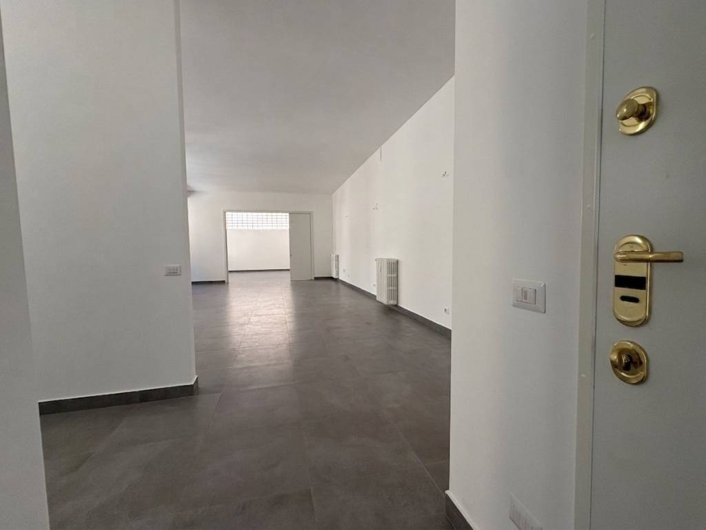 appartamento in vendita a Milano in zona Piazzale Lodi