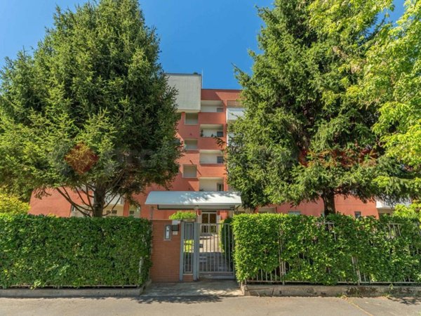 appartamento in vendita a Milano in zona Barona