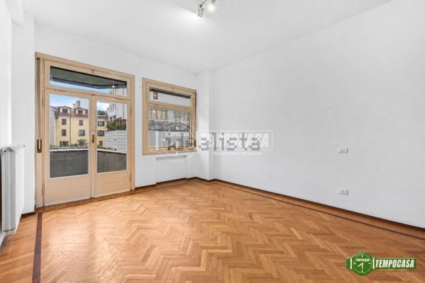 appartamento in vendita a Milano in zona Isola