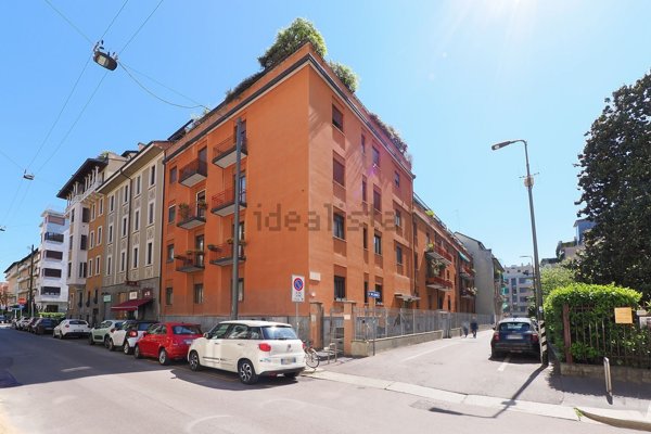 appartamento in vendita a Milano in zona Porta Magenta