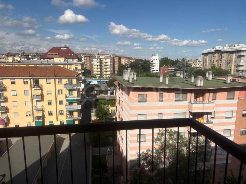 appartamento in vendita a Milano in zona Affori