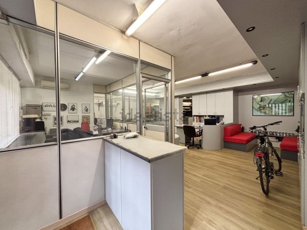 appartamento in vendita a Milano in zona Lorenteggio