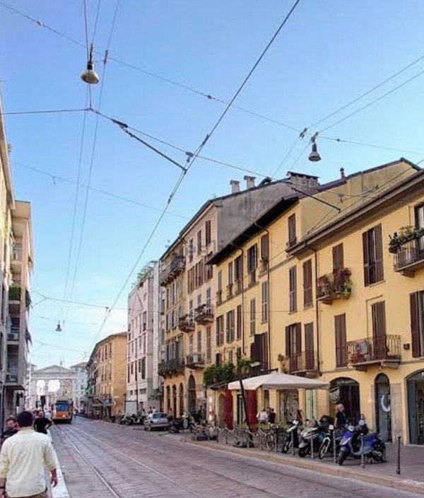 appartamento in vendita a Milano in zona Porta Ticinese