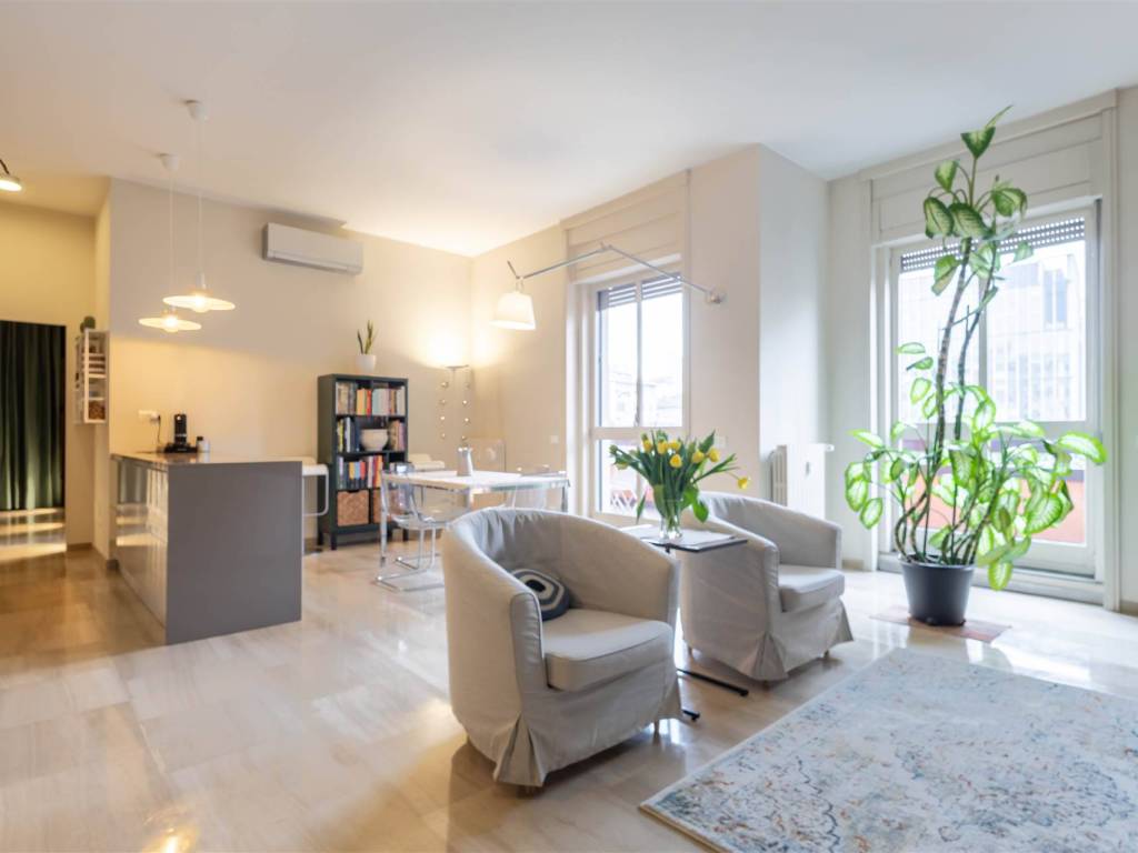 appartamento in vendita a Milano in zona Porta Nuova