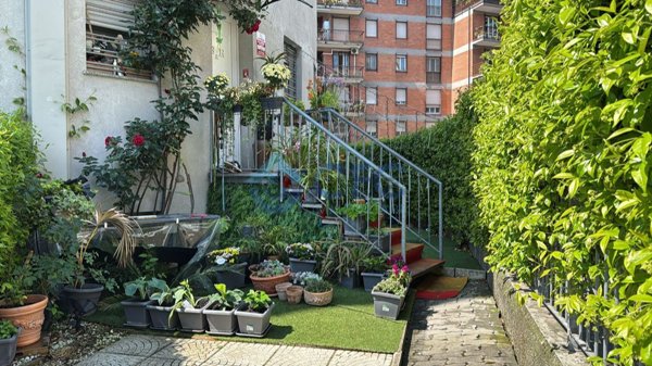 appartamento in vendita a Milano in zona Casoretto