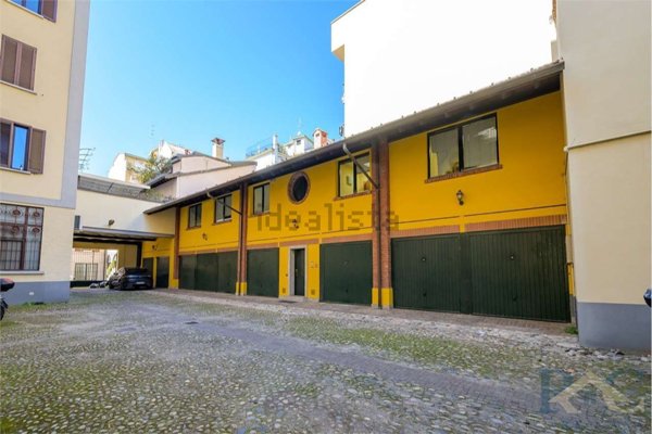 appartamento in vendita a Milano in zona Conchetta