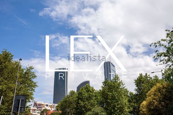 appartamento in vendita a Milano in zona Porta Magenta