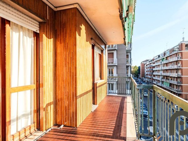 appartamento in vendita a Milano in zona San Cristoforo