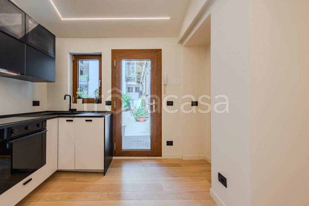 appartamento in vendita a Milano in zona Loreto