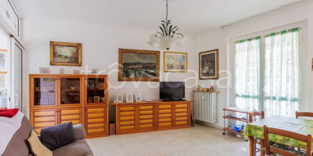 appartamento in vendita a Milano in zona Quarto Oggiaro