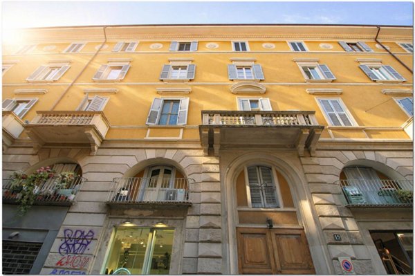 appartamento in vendita a Milano in zona Porta Genova