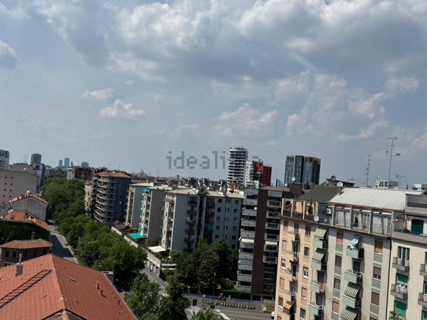 appartamento in vendita a Milano in zona Piazzale Lodi