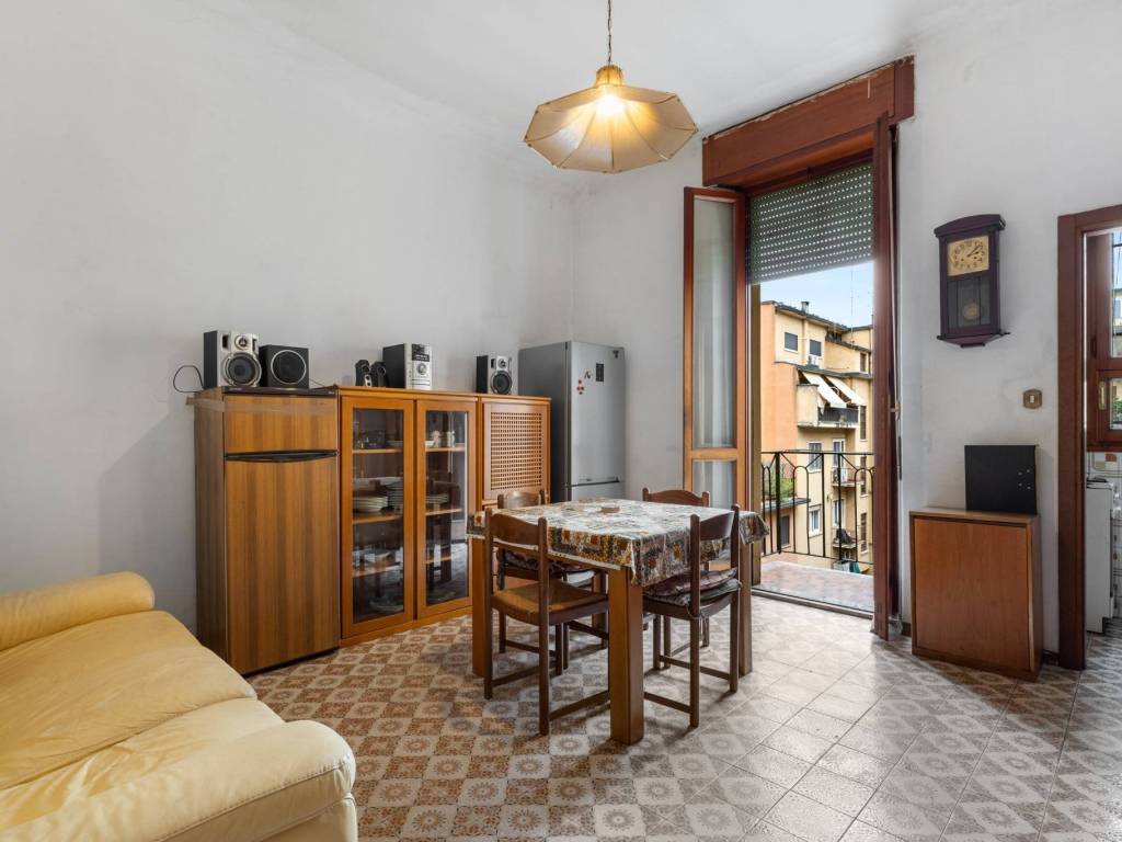 appartamento in vendita a Milano in zona Città Studi