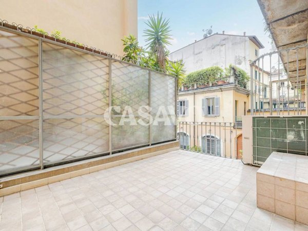 appartamento in vendita a Milano in zona Porta Genova