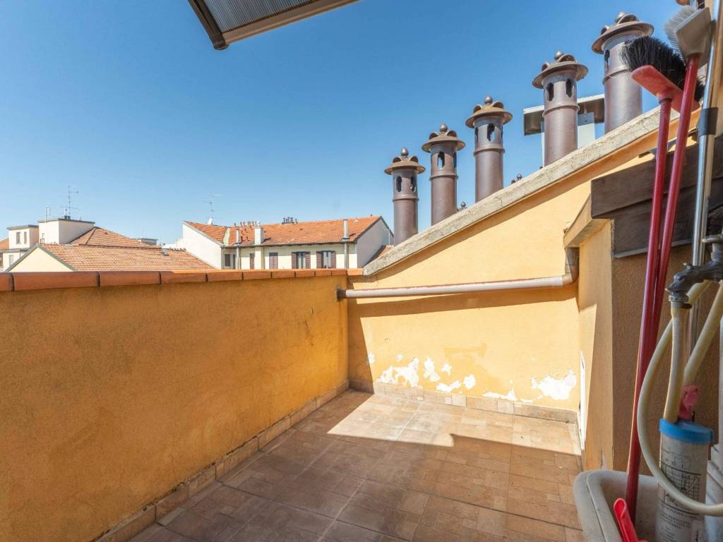 appartamento in vendita a Milano in zona Solari