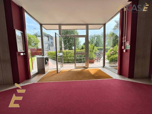 appartamento in vendita a Milano in zona Famagosta