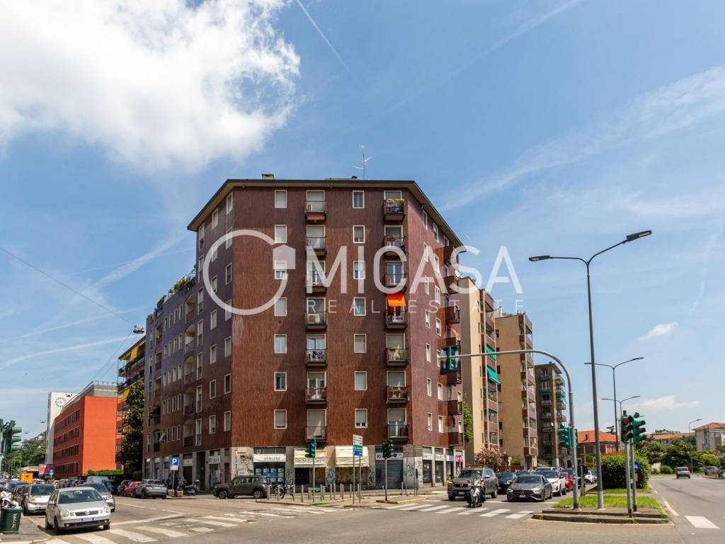 appartamento in vendita a Milano in zona Città Studi