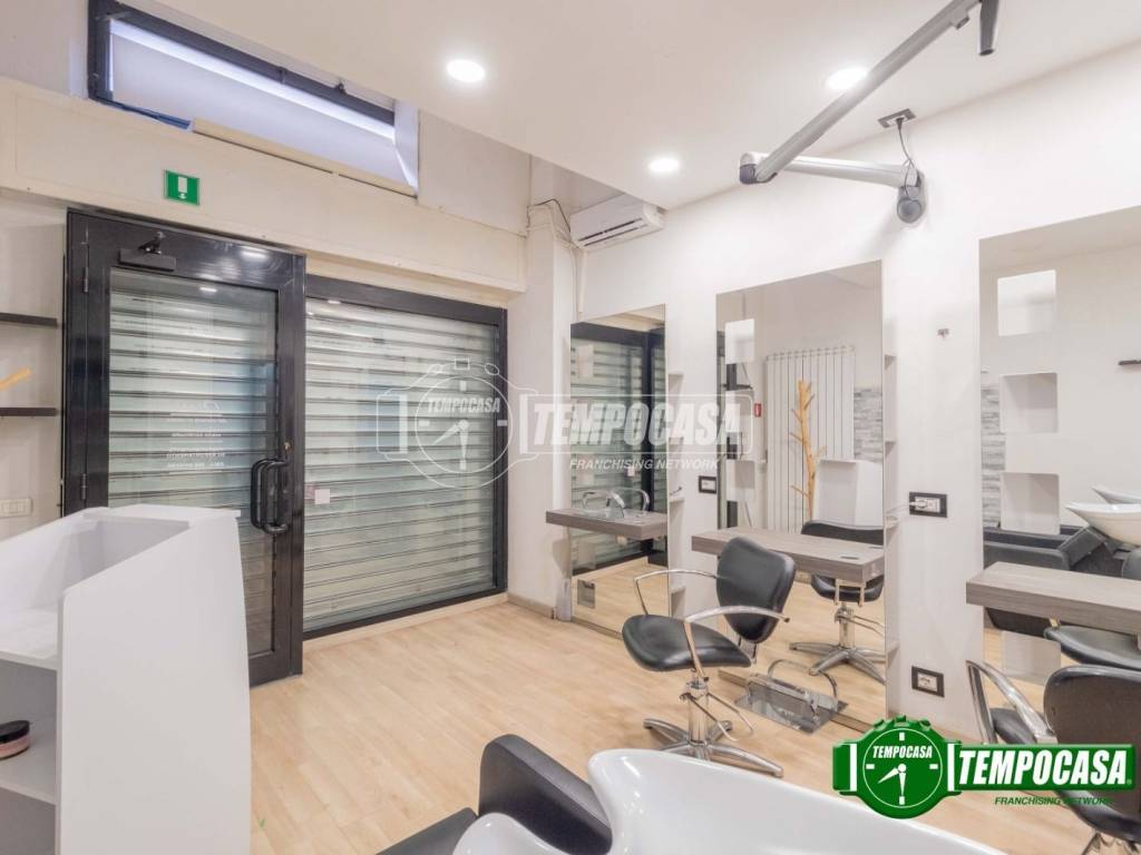 negozio in vendita a Milano in zona Maggiolina