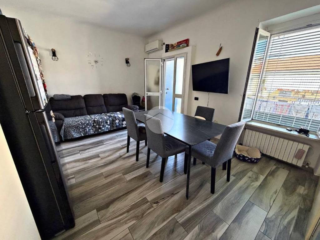 appartamento in vendita a Milano in zona Barona