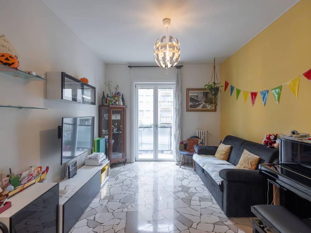 appartamento in vendita a Milano in zona Piazzale Lodi