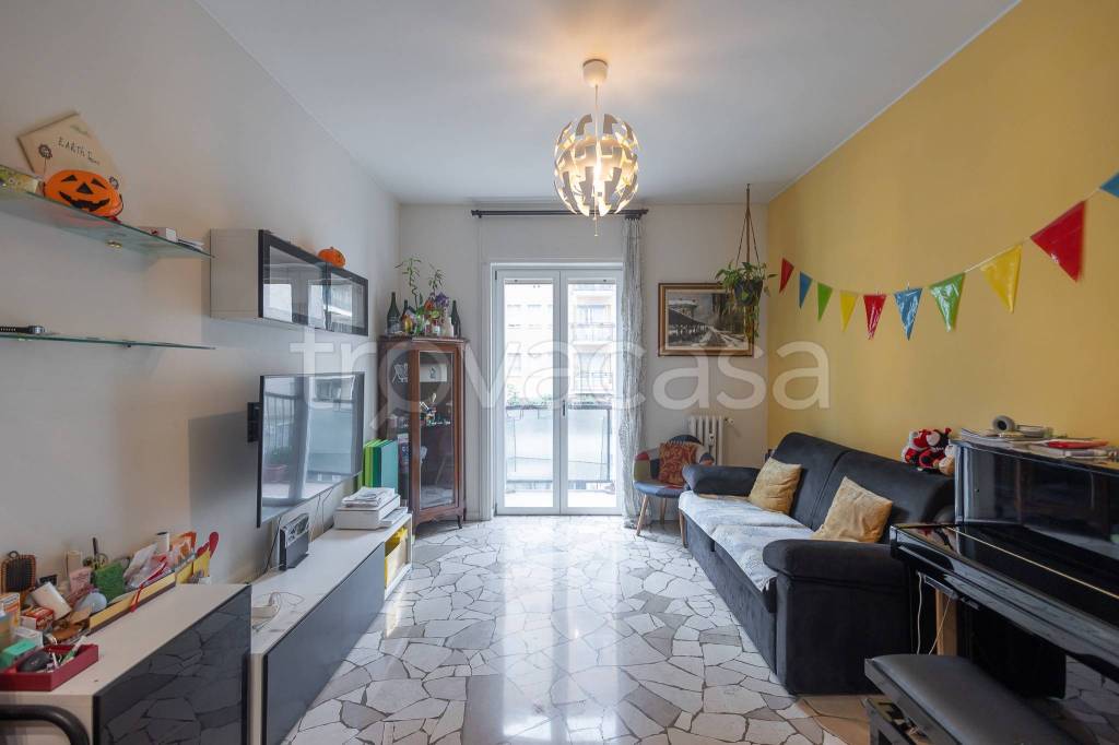 appartamento in vendita a Milano in zona Porta Vittoria