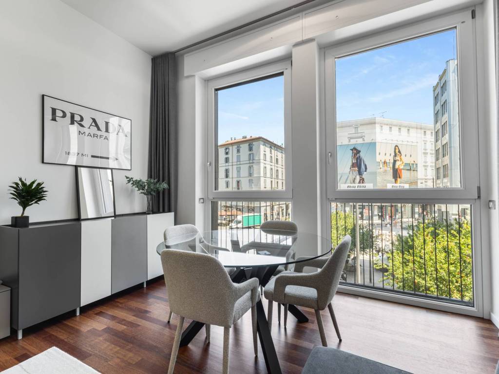 appartamento in vendita a Milano in zona Porta Nuova