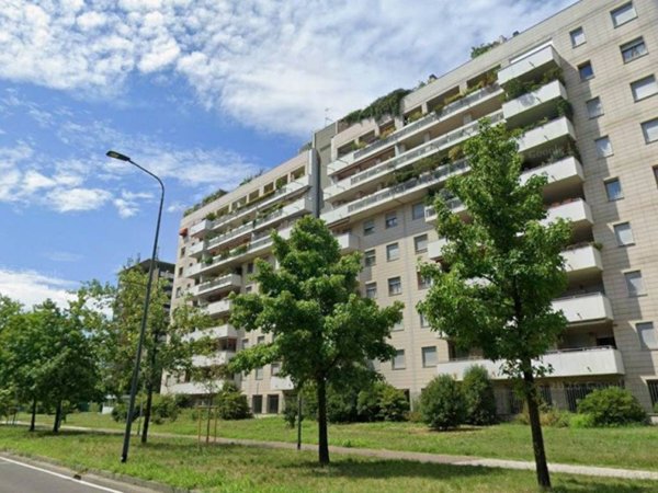 appartamento in vendita a Milano in zona Vigentino