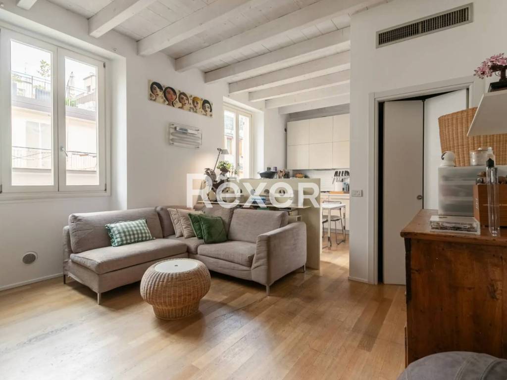 appartamento in vendita a Milano in zona Porta Genova