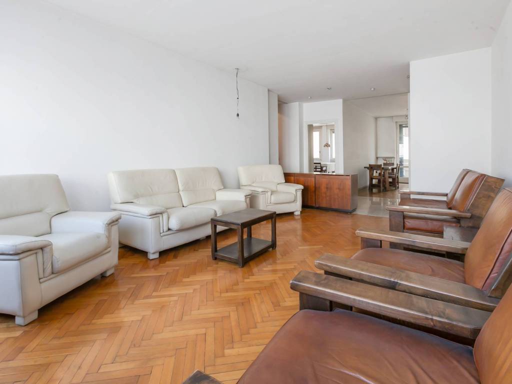 appartamento in vendita a Milano in zona Centro Direzionale