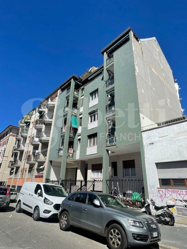 appartamento in vendita a Milano in zona Famagosta