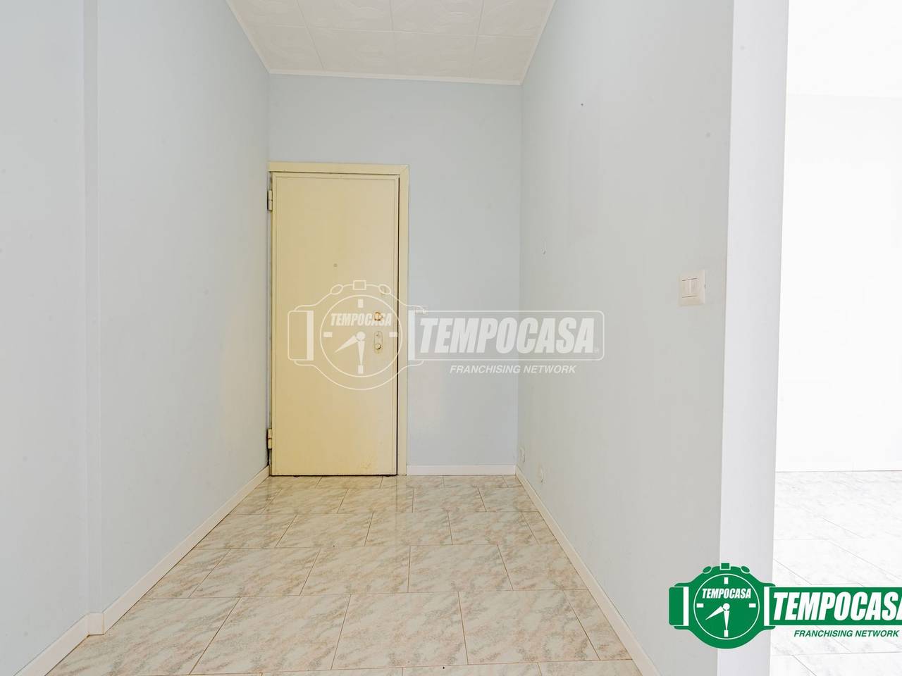 appartamento in vendita a Milano in zona Gallaratese