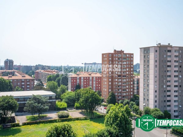 appartamento in vendita a Milano in zona Gallaratese