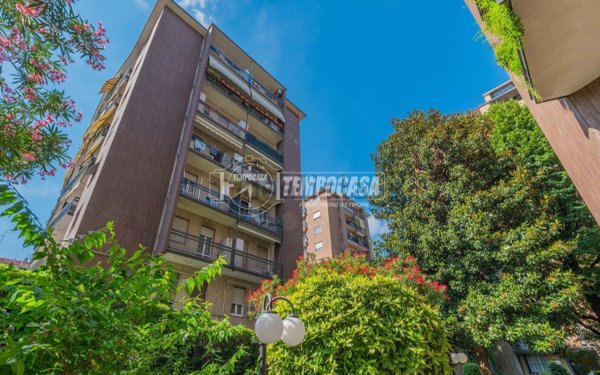 appartamento in vendita a Milano in zona Affori