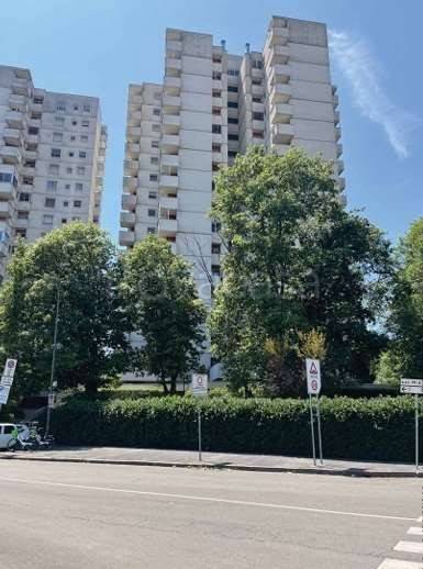 appartamento in vendita a Milano in zona Gratosoglio