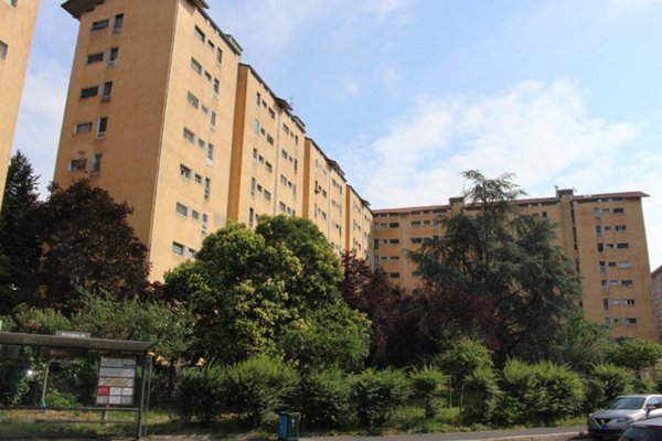 appartamento in vendita a Milano in zona Gallaratese