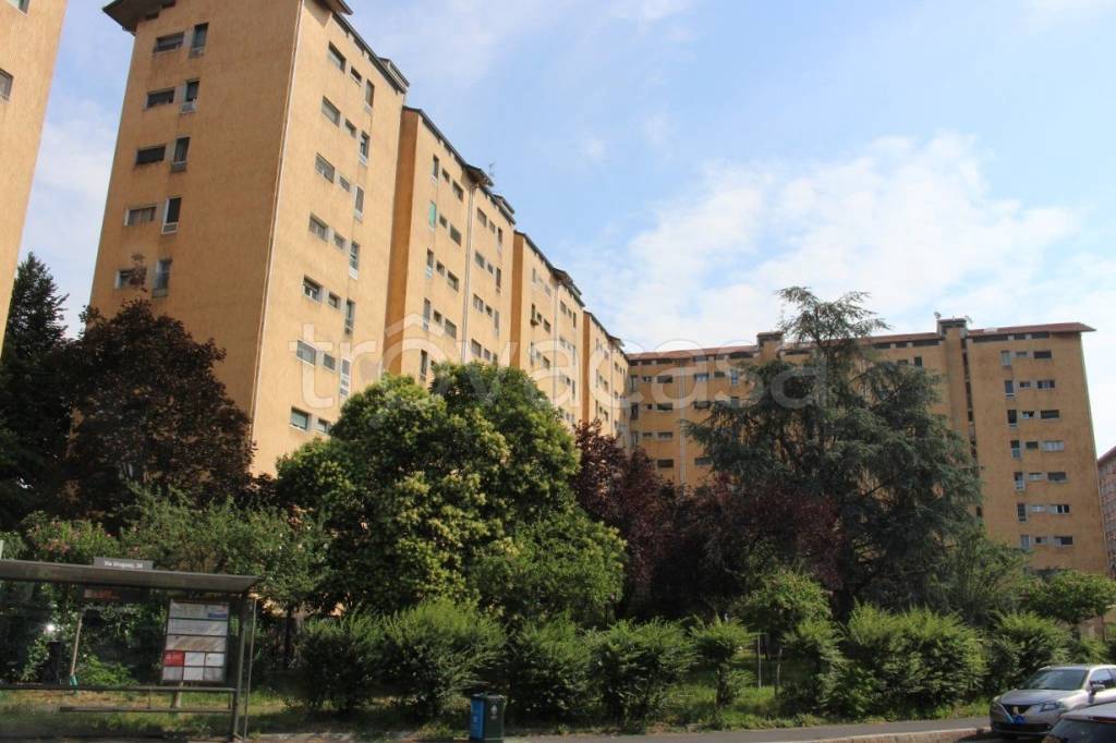 appartamento in vendita a Milano in zona Gallaratese