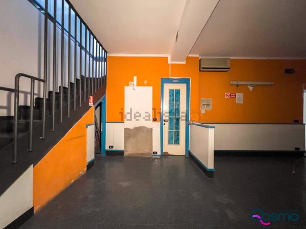 appartamento in vendita a Milano in zona Lorenteggio