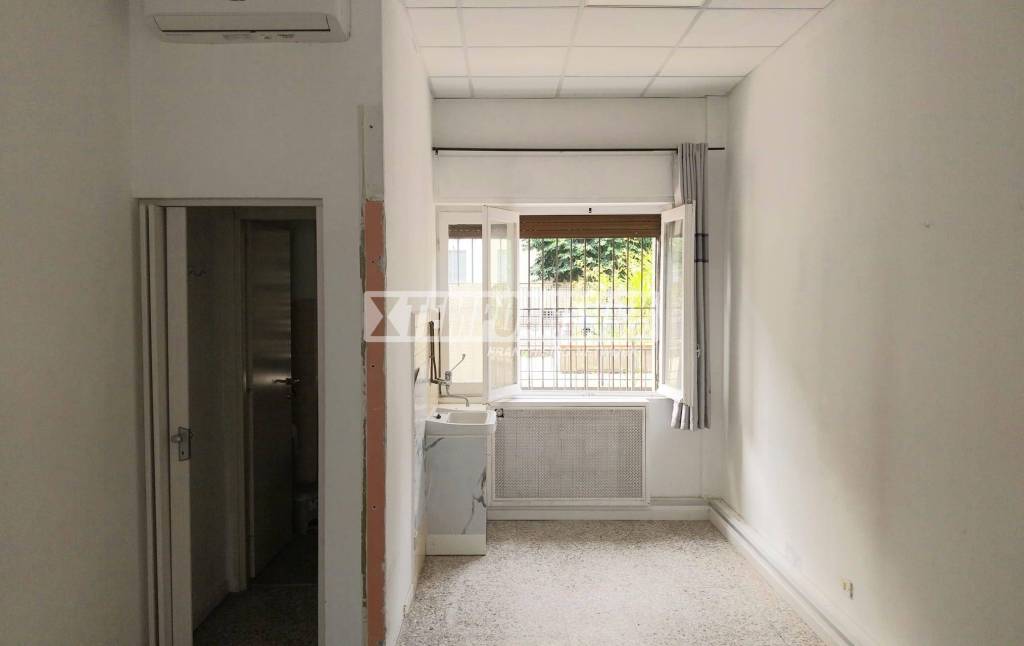 negozio in vendita a Milano in zona Vialba