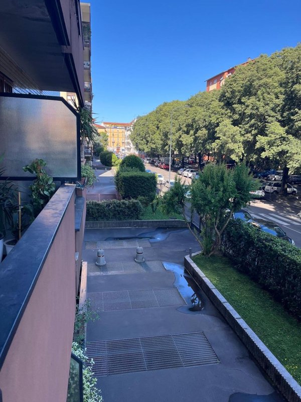 appartamento in vendita a Milano in zona Dergano