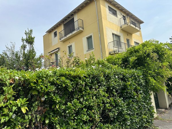 appartamento in vendita a Milano in zona Lorenteggio