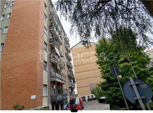 appartamento in vendita a Milano in zona Corvetto