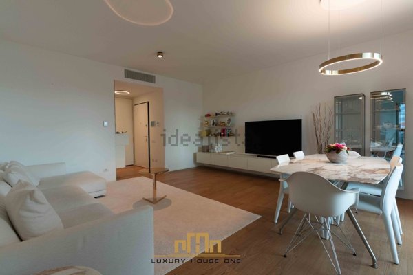 appartamento in vendita a Milano in zona Centro Direzionale