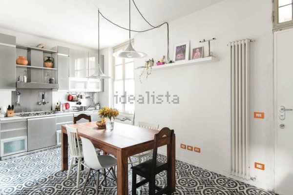 appartamento in vendita a Milano in zona Porta Ticinese