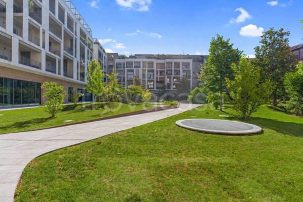 appartamento in vendita a Milano in zona Città Studi